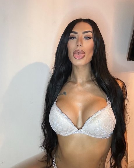 Foto di nudo di fuga di OnlyFans di Blanca Lucrezia Minelli