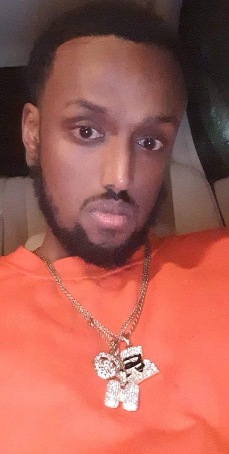 Foto di nudo di fuga di OnlyFans di Saucy Somali