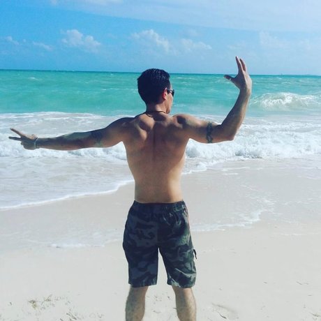 Foto di nudo di fuga di OnlyFans di Federico Palacios Colin