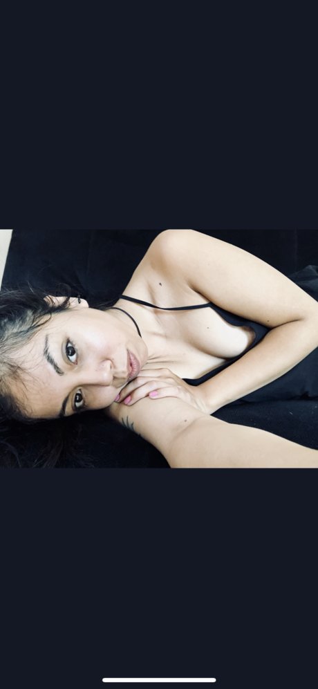 Foto di nudo di fuga di OnlyFans di Vey