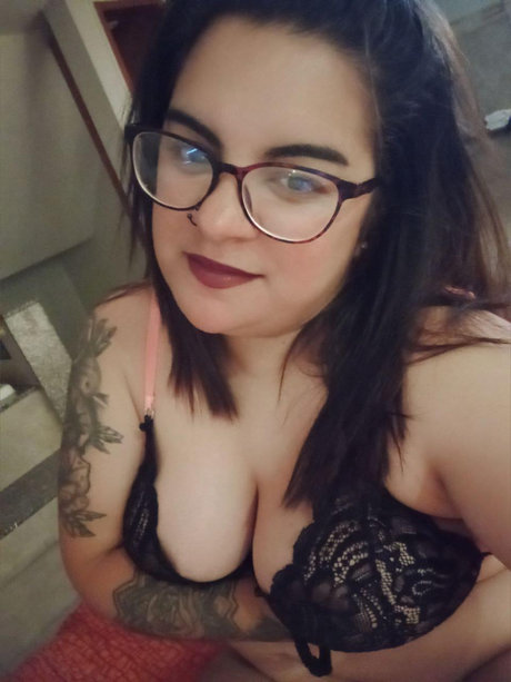 Foto di nudo di fuga di OnlyFans di Flor 
