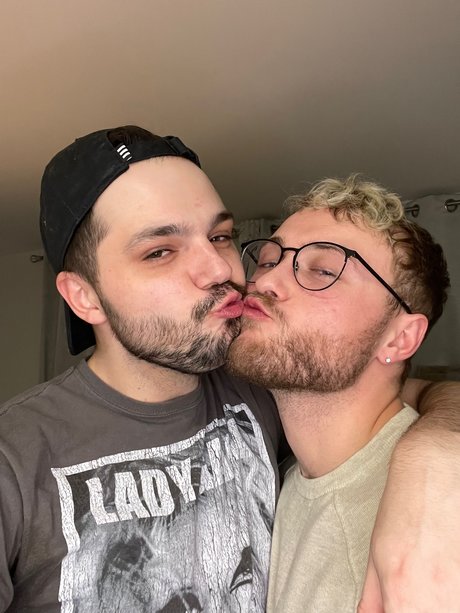 Foto di nudo di fuga di OnlyFans di   