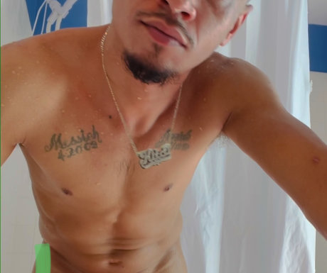 Foto di nudo di fuga di OnlyFans di Flfreakkidd813