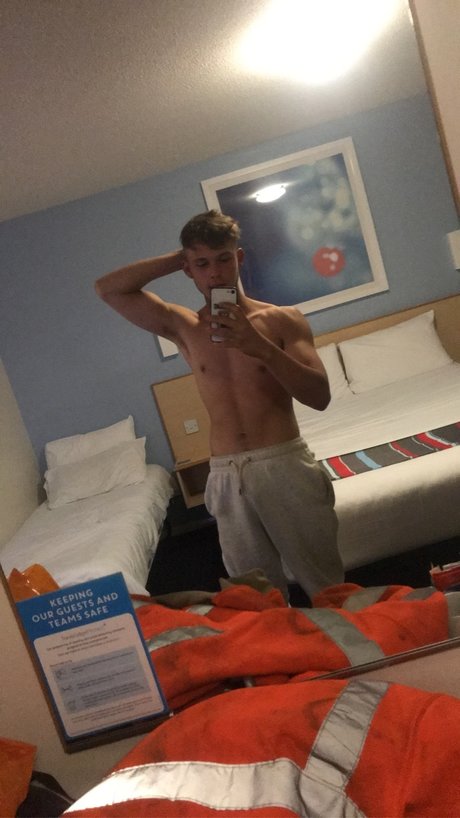 Foto di nudo di fuga di OnlyFans di Harvey 