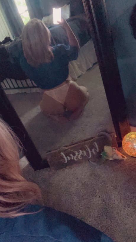 Foto di nudo di fuga di OnlyFans di Ash