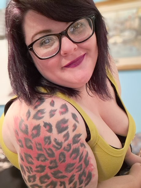 Foto di nudo di fuga di OnlyFans di Ally