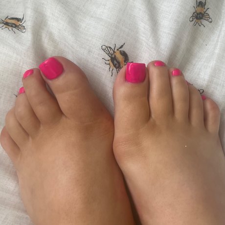 Foto di nudo di fuga di OnlyFans di Oliviaj
