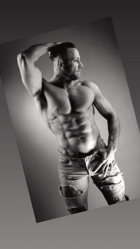 Foto di nudo di fuga di OnlyFans di Peter The Viking