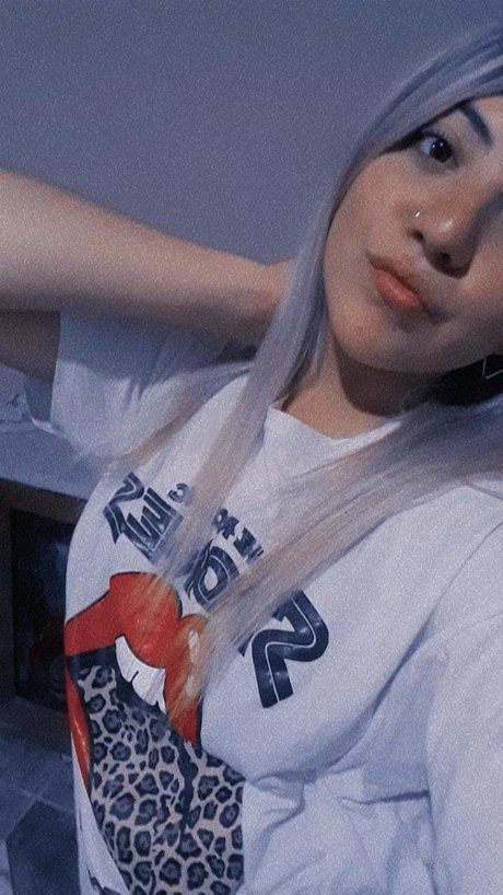 Foto di nudo di fuga di OnlyFans di Ornella