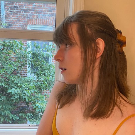 Foto di nudo di fuga di OnlyFans di Lucy Ferais