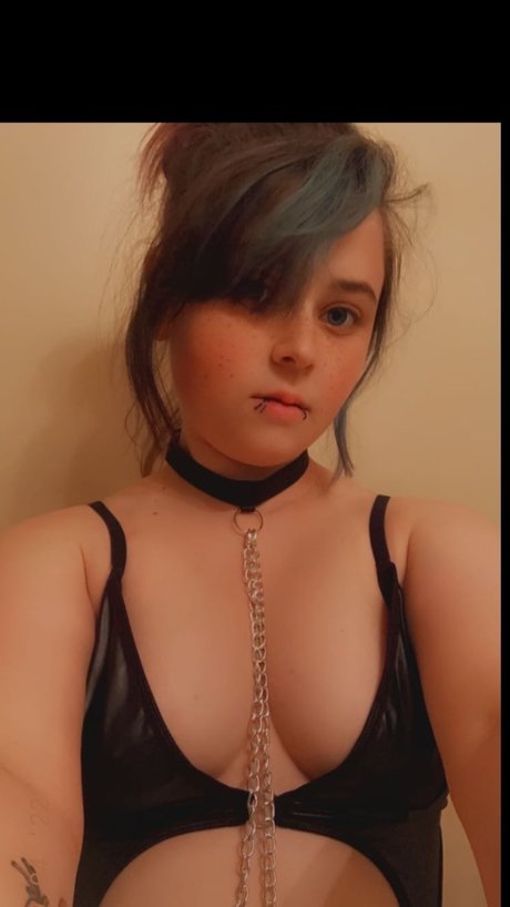 Foto di nudo di fuga di OnlyFans di Luna Kitty