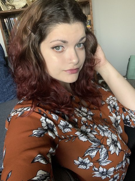 Foto di nudo di fuga di OnlyFans di Just Julia