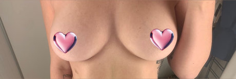 Foto di nudo di fuga di OnlyFans di Han