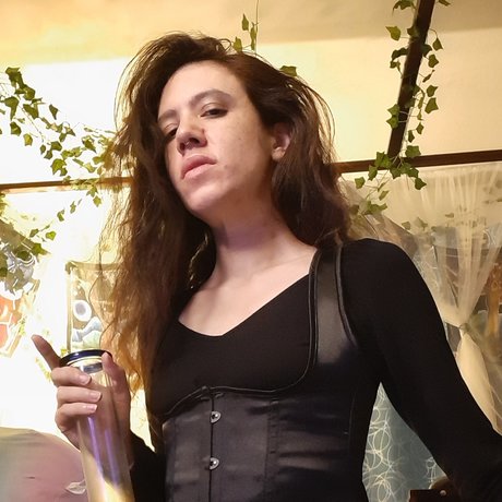 Foto di nudo di fuga di OnlyFans di Irene Adler 