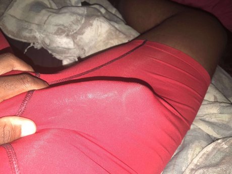 Foto di nudo di fuga di OnlyFans di King