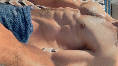 Foto di nudo di fuga di OnlyFans di Francisco Merino