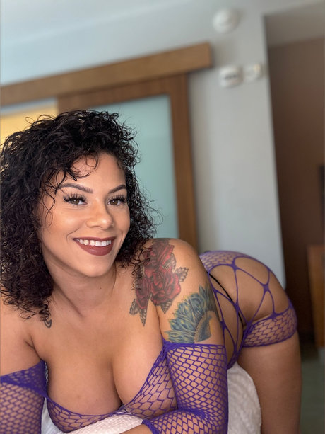 Foto di nudo di fuga di OnlyFans di Miss Hazel