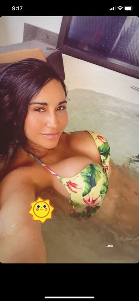Foto di nudo di fuga di OnlyFans di Fernanda Buter