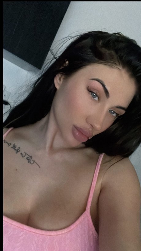 Foto di nudo di fuga di OnlyFans di Golden Bunny