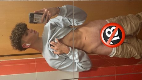 Foto di nudo di fuga di OnlyFans di Ivanrodriguez2003