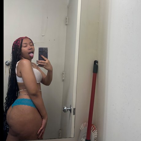 Foto di nudo di fuga di OnlyFans di Mae Lee