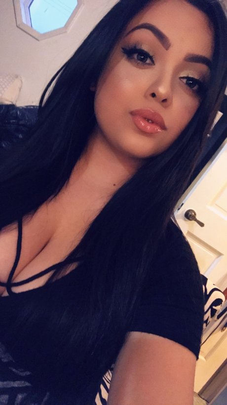 Foto di nudo di fuga di OnlyFans di Karina Marquez