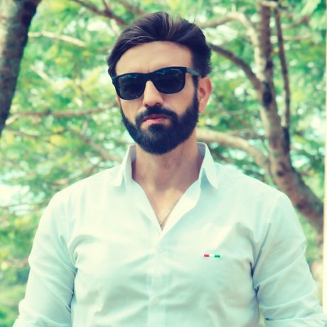 Foto di nudo di fuga di OnlyFans di Giuliano Morrone
