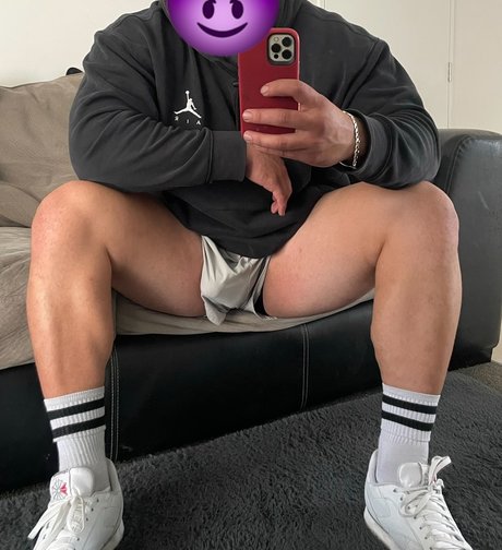 Foto di nudo di fuga di OnlyFans di Vers Big Daddy