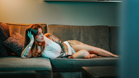 Foto di nudo di fuga di OnlyFans di Kariann 