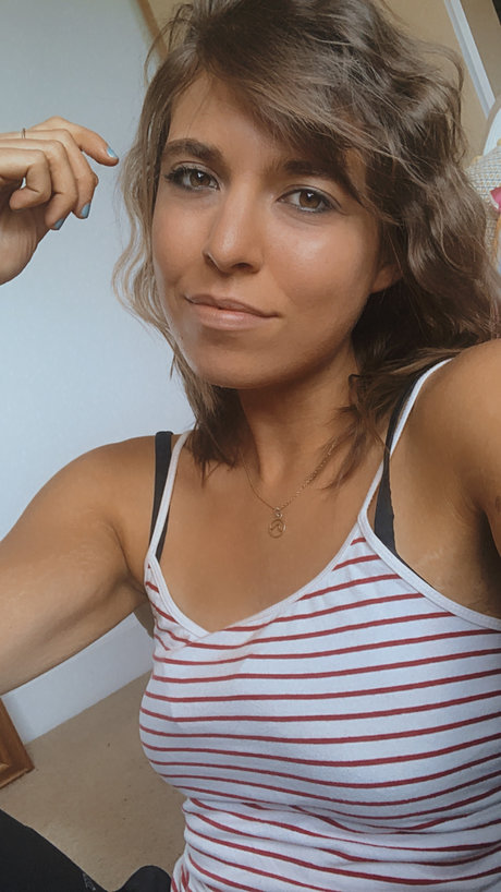Foto di nudo di fuga di OnlyFans di Livie