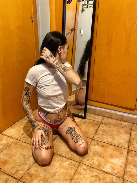 Foto di nudo di fuga di OnlyFans di Lamamy