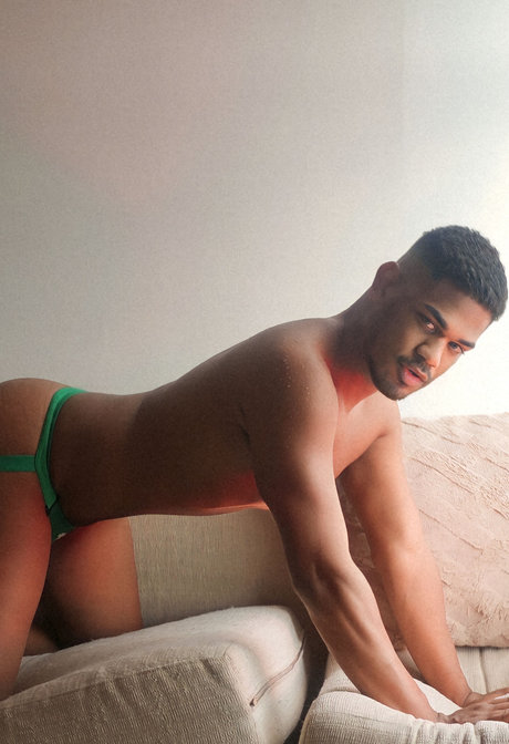 Foto di nudo di fuga di OnlyFans di Jaden Tyler