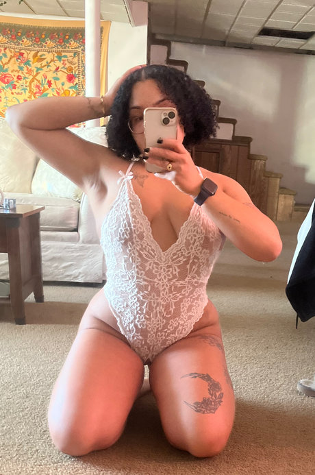Foto di nudo di fuga di OnlyFans di A