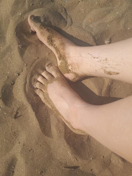 Foto di nudo di fuga di OnlyFans di Holy Milla