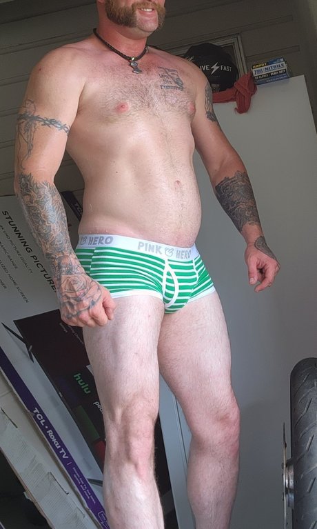 Foto di nudo di fuga di OnlyFans di The Viking
