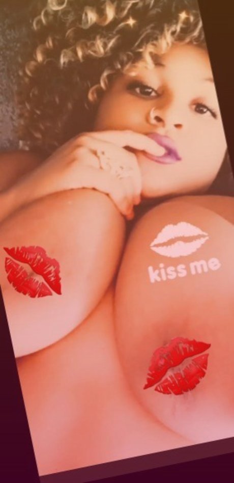 Foto di nudo di fuga di OnlyFans di Kraziikeekeee