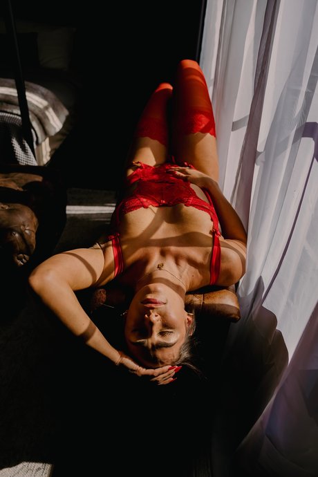 Foto di nudo di fuga di OnlyFans di Xandra