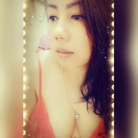 Foto di nudo di fuga di OnlyFans di Windy Haryanti