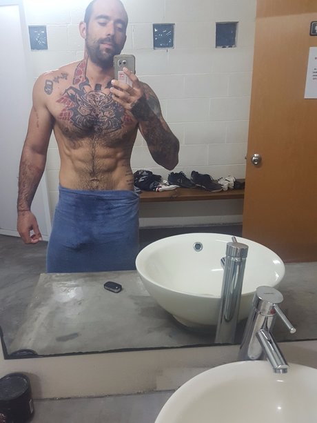 Foto di nudo di fuga di OnlyFans di Kpo
