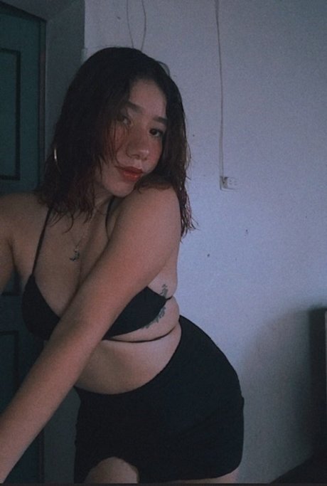 Foto di nudo di fuga di OnlyFans di Estefany Solis