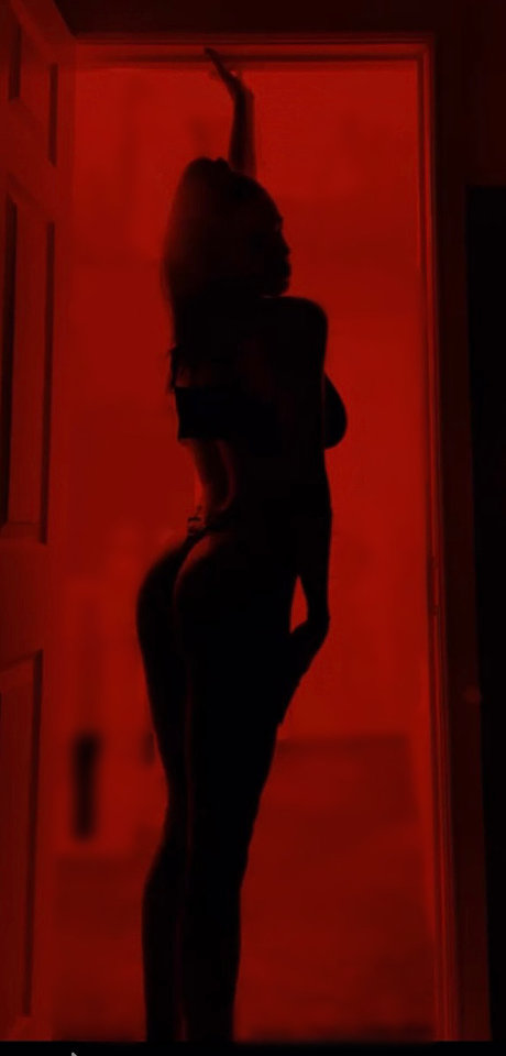 Foto di nudo di fuga di OnlyFans di Lucie