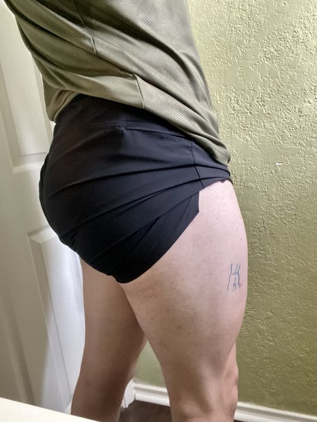 Foto di nudo di fuga di OnlyFans di 1 Himbo