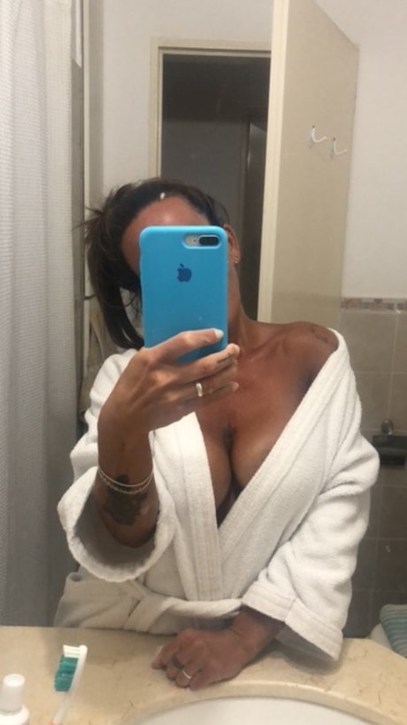 Foto di nudo di fuga di OnlyFans di Hot Mom