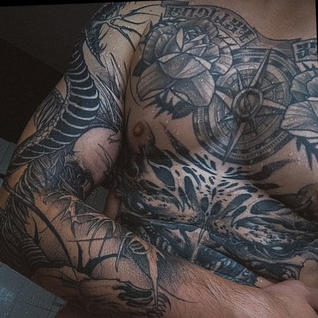 Foto di nudo di fuga di OnlyFans di Fabianv