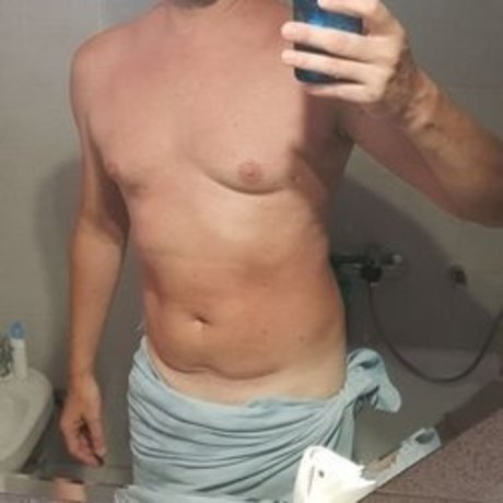 Foto di nudo di fuga di OnlyFans di Francesco North