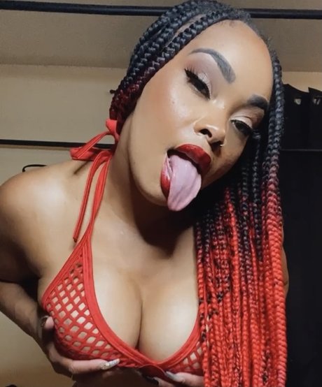 Foto di nudo di fuga di OnlyFans di Vanity