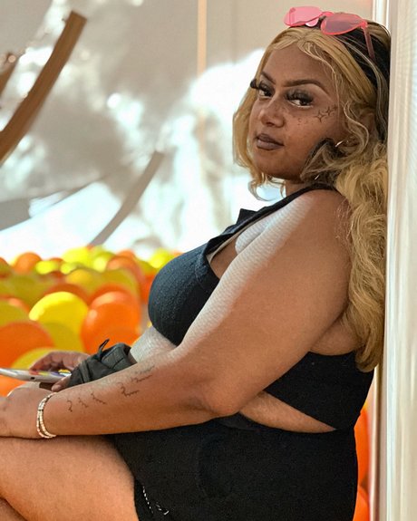 Foto di nudo di fuga di OnlyFans di Blondie