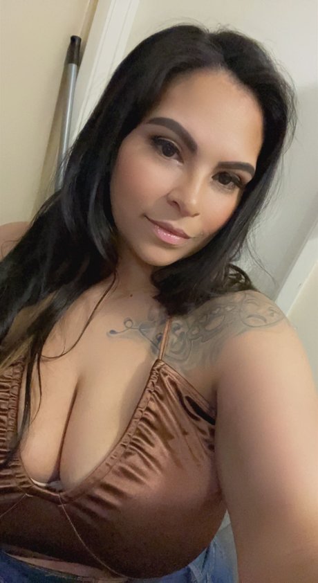 Foto di nudo di fuga di OnlyFans di Dezzy Ramirez