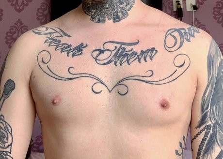 Foto di nudo di fuga di OnlyFans di Figueroa