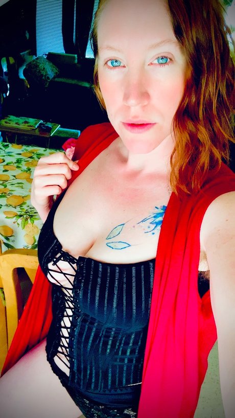 Foto di nudo di fuga di OnlyFans di Lydia Chase